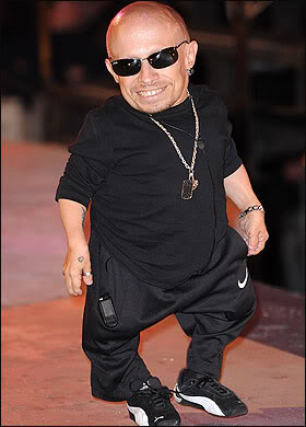 Verne-Troyer--280_792214a-2.jpg